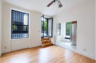279 W 22nd St, New York City, NY 10011 - Photo 2
