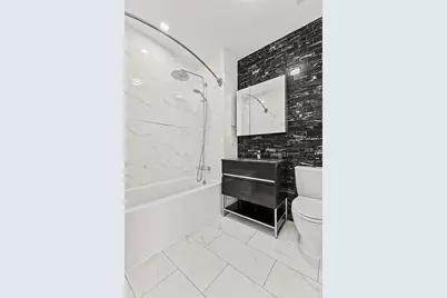 11-12 44th Drive #2-A, New York City, NY 11101 - Photo 4