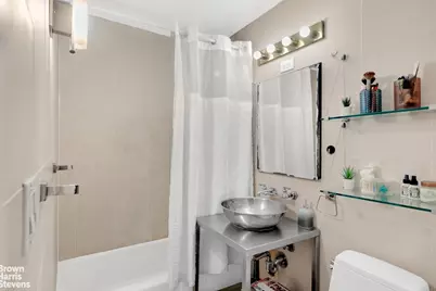 130 W 67th Street #22H, New York City, NY 10023 - Photo 6