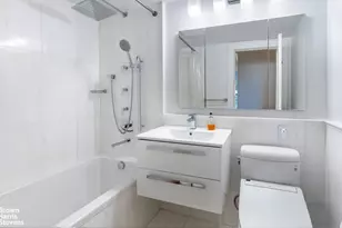 4525 Henry Hudson Pkwy W, Bronx, NY 10471 - Photo 20