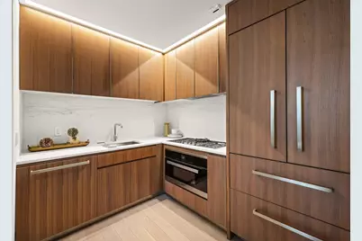 500 W 45th Street #210, New York City, NY 10036 - Photo 4