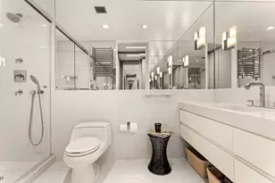 250 E 54th St, New York City, NY 10022 - Photo 12