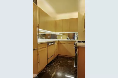 721 5th Avenue #59A, New York City, NY 10022 - Photo 8