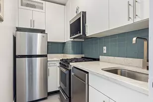 120 E 90th St, New York City, NY 10128 - Photo 6