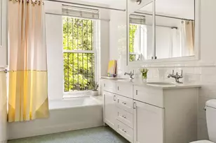 18 Sterling Pl, New York City, NY 11217 - Photo 12