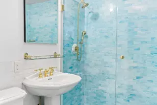 155 W 70th St, New York, NY 10023 - Photo 6