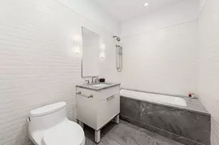 150 Charles St, New York City, NY 10014 - Photo 14