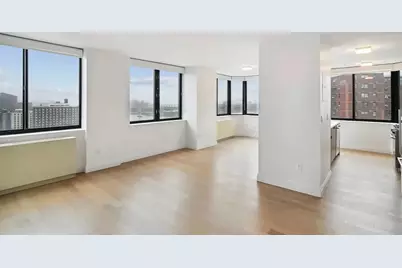 345 E 94th Street #8A, New York City, NY 10128 - Photo 2