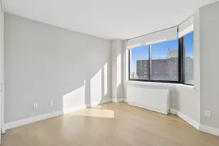 345 E 94th St, New York City, NY 10128 - Photo 8