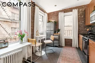 19 Grace Ct, New York City, NY 11201 - Photo 2