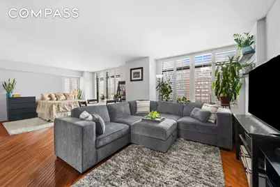 400 E 70th Street #1108, New York, NY 10021 - Photo 2