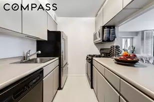400 E 70th St, New York, NY 10021 - Photo 4