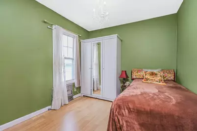 13 Celeste Court, New York City, NY 11229 - Photo 8
