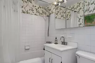235 E 57th St, New York City, NY 10022 - Photo 12