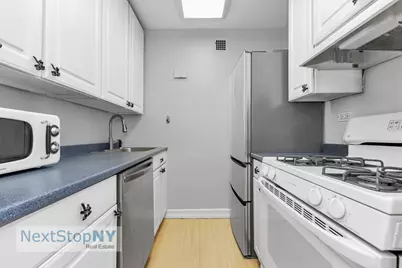 235 E 57th Street #12D, New York City, NY 10022 - Photo 6