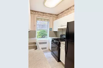 915 E 17th Street #116, Brooklyn, NY 11230 - Photo 4