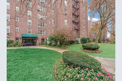 26-25 Union Street #6A, New York City, NY 11354 - Photo 14