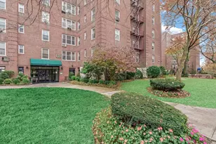 26-25 Union St, New York City, NY 11354 - Photo 14