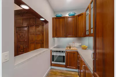 11 E 36th Street #1006, New York, NY 10016 - Photo 4
