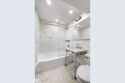 35 Park Avenue #17C, New York City, NY 10016 - Photo 8
