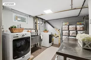 739 Argyle Rd, New York City, NY 11230 - Photo 20