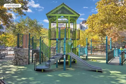 563 W 170th Street #PHA, New York, NY 10032 - Photo 22