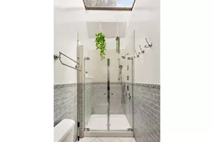 51 Dahill Rd, Brooklyn, NY 11218 - Photo 16