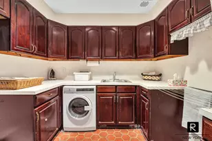 216 E 75th St, New York City, NY 10021 - Photo 14