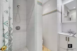 216 E 75th St, New York City, NY 10021 - Photo 16