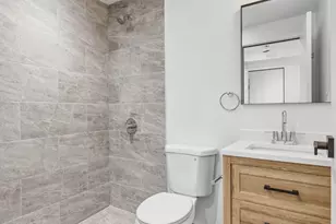 64-08 60th Pl, New York City, NY 11385 - Photo 22
