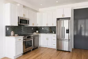 78 Harman St, New York City, NY 11221 - Photo 2