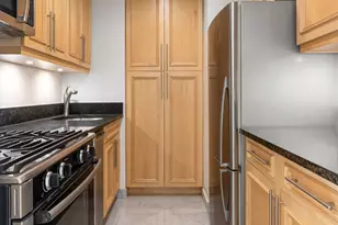 145 W 67th St, New York, NY 10023 - Photo 8