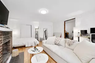 431 W 22nd St, New York, NY 10011 - Photo 4