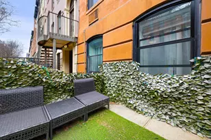 431 W 22nd St, New York, NY 10011 - Photo 12