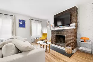 431 W 22nd St, New York, NY 10011 - Photo 2
