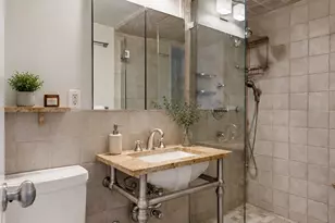 315 E 69th St, New York, NY 10021 - Photo 14