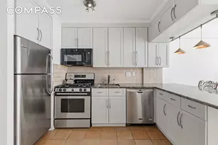 315 E 69th St, New York, NY 10021 - Photo 4