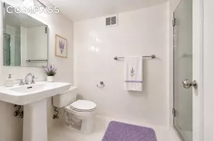 315 E 69th St, New York, NY 10021 - Photo 6