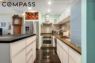 44-27 Purves St, New York City, NY 11101 - Photo 10