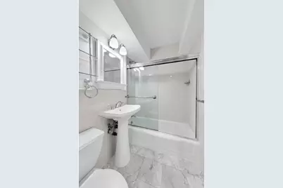 333 E 75th Street #7H, New York City, NY 10021 - Photo 8
