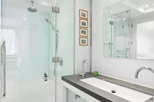 444 W 19th St, New York City, NY 10011 - Photo 6