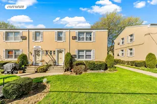 71-46 Little Neck Pkwy, New York City, NY 11004 - Photo 12