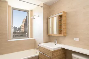 321 W 110th St, New York, NY 10026 - Photo 14