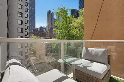 250 E 49th Street #4A, New York City, NY 10017 - Photo 6