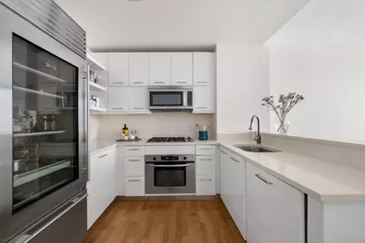 635 W 42nd Street #24B, New York City, NY 10036 - Photo 4