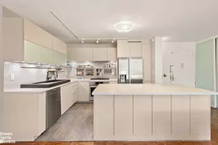 100 W 89th St, New York City, NY 10024 - Photo 6