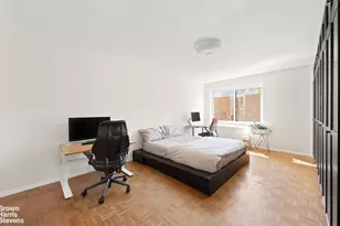 100 W 89th St, New York City, NY 10024 - Photo 10