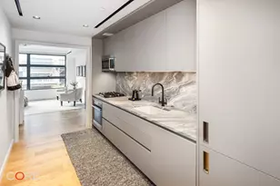 547 W 47th St, New York City, NY 10036 - Photo 4