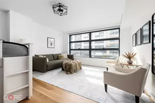 547 W 47th St, New York City, NY 10036 - Photo 2