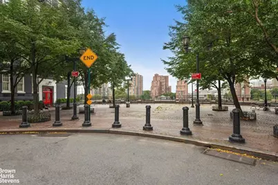 520 E 72nd Street #3G, New York City, NY 10021 - Photo 12